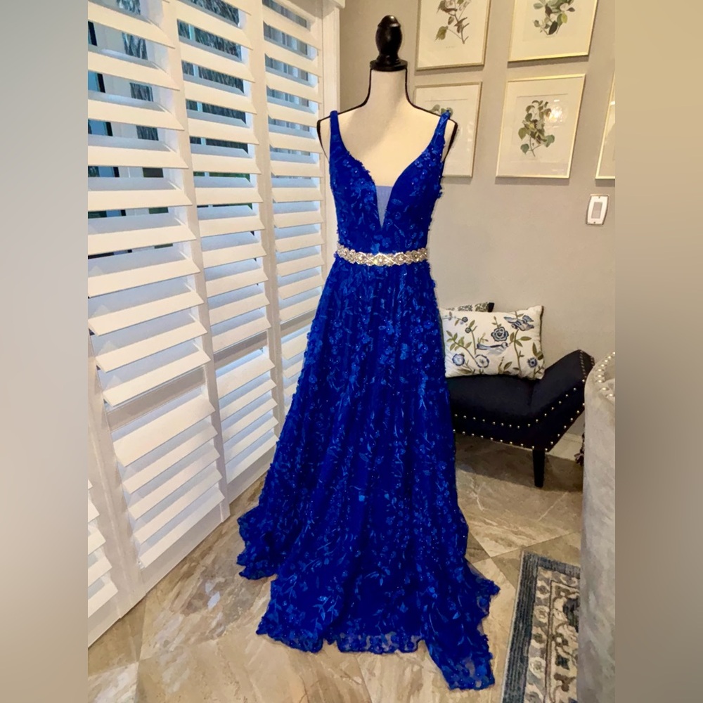 Jovani Beaded Floral Appliqué Gown